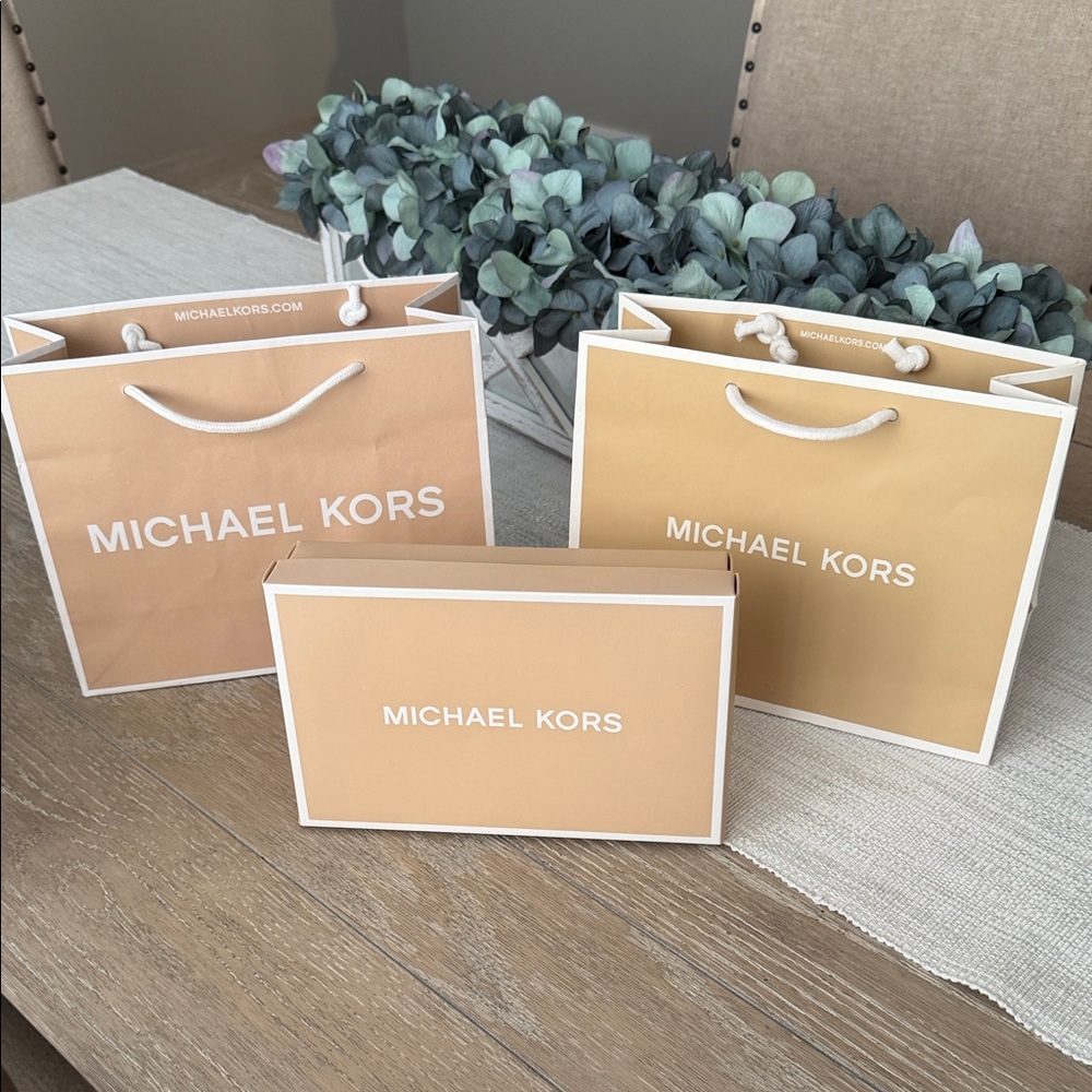 Michael Kors Gift Bags and Wallet Box with tissue 3pc Tan and White